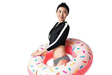 第三人称动作射击《蓝精灵2：绿石之囚》游玩预告